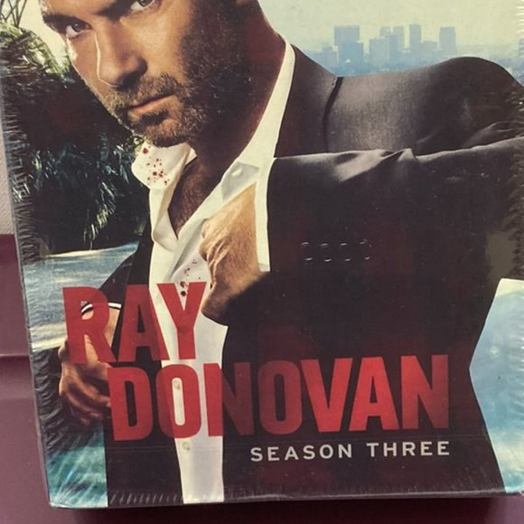 Ray Donovan, Seasons One, Two, and Three on 12 DVD set, NIB. - Picture 2 of 5